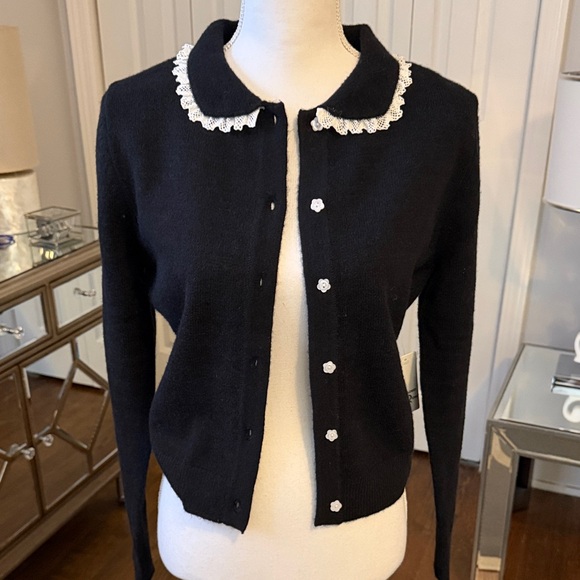 Faded Rose Sweaters - Faded Rose Adorable Black Cardigan w/ White Lace Collar & Flower Buttons NWT SM